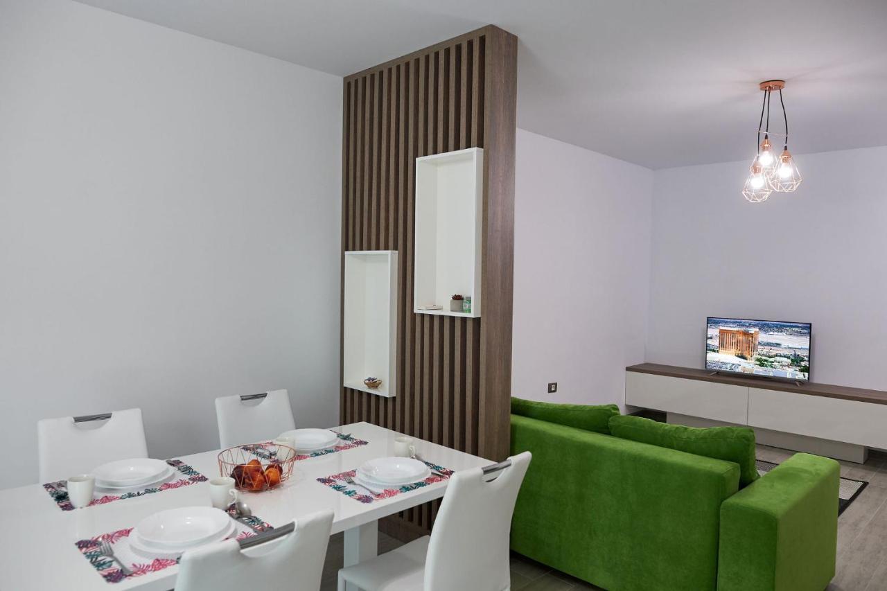 Vibe Apartment- Spa N Pools Beach Resort Năvodari Exteriér fotografie